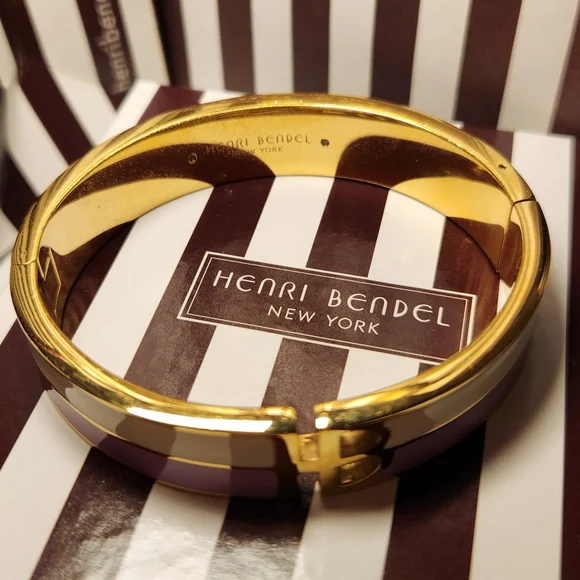 Nwot! Henri bendel purple and cream monogram bangle bracelet - Picture 2 of 3